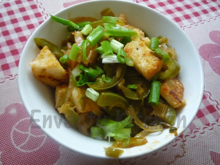 Schezwan Idly - Trendy Makeover for Leftover Idlies