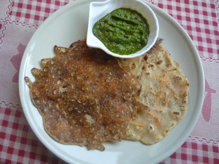 Godhumai Dosa/Instant Wheat Crepe and Kothamalli Thogayal/Coriander Chutney - Blog Hop Wednesday