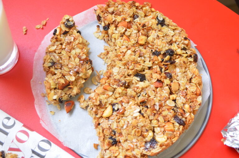 Multigrain Flakes and Nuts Cereal Bar/Breakfast Bar