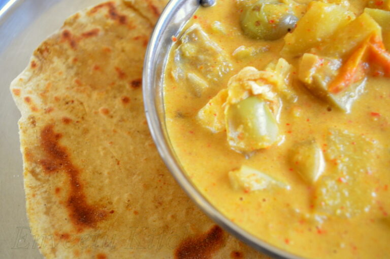 Besan Ki Masala Roti/ Gram Flour Roti with Spicy Masala Stuffing