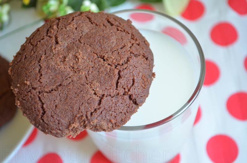 Chocolate sable cookies