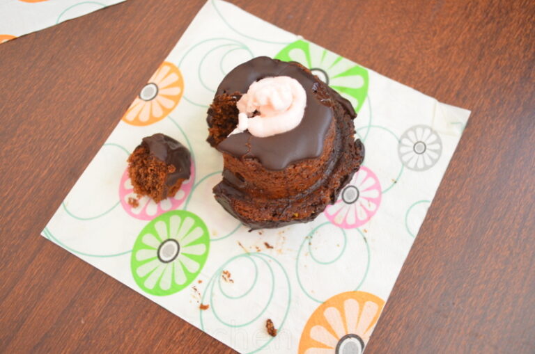 Eggless Cauldron Cakes