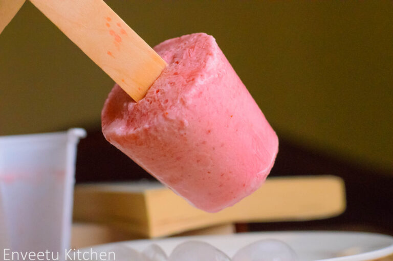 Strawberry Popsicle's - Vegan