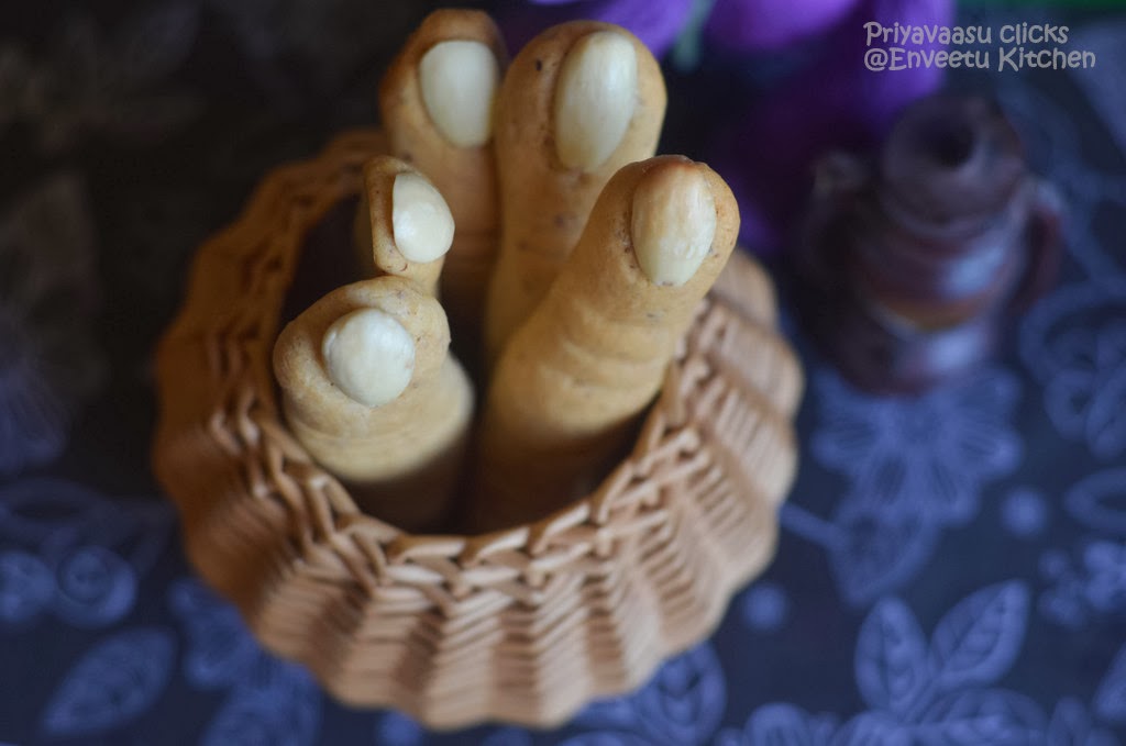 Eggless witch finger cookies 