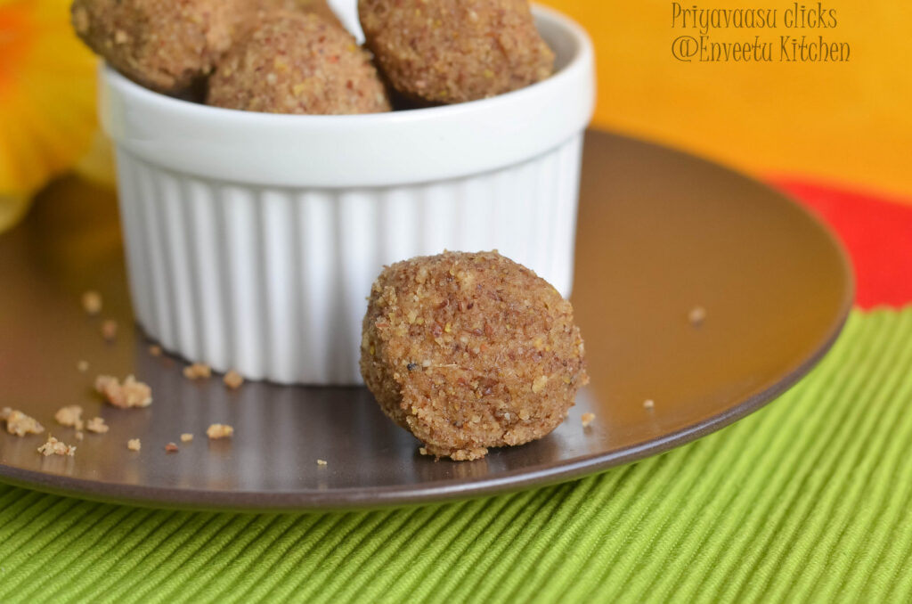 Flaxseed ladoo