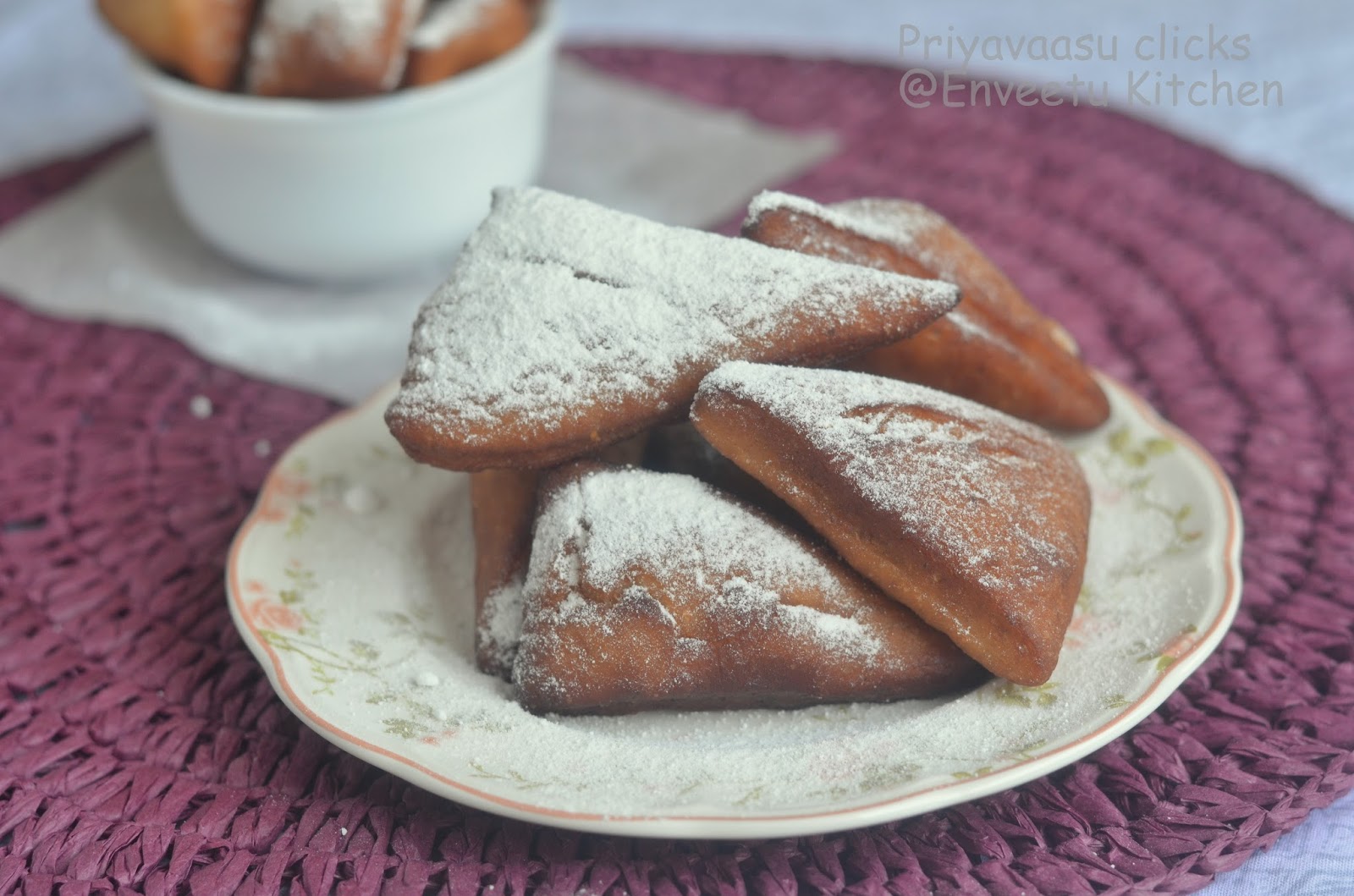 Swahili buns with a dusting of icing sugar