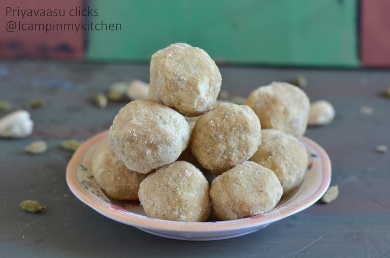 Urad dal Laddu/Black Gram/Mungo bean laddu/Sunnundalu