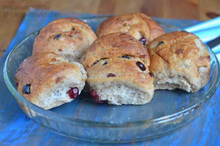 Oats, berries &  raisins Breakfast rolls - Fire up your Oven - Day 9