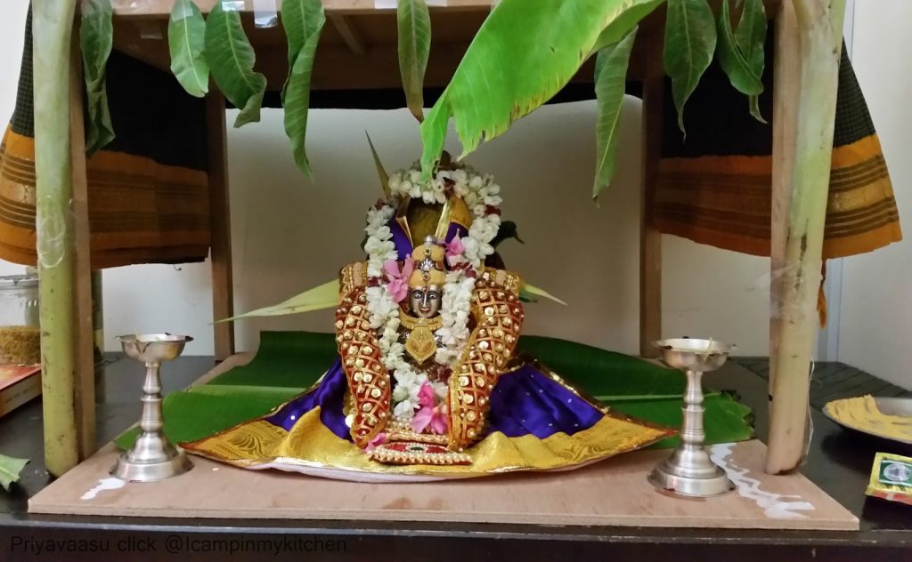 Varalakshmi Poojai dekoracje 