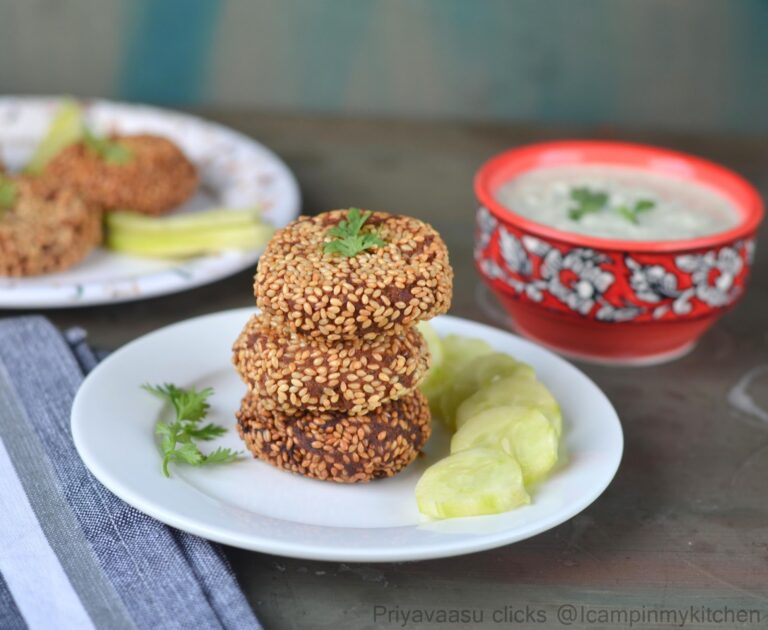 Egyptian Falafels (Tameya/Tamiya) with minty yogurt sauce