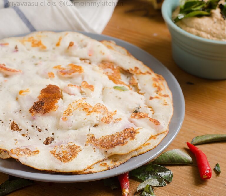 Challaatlu with Cobri Pachadi/ Sour Curd Dosa with Coconut Chutney/Moru Dosai with thengai chutney
