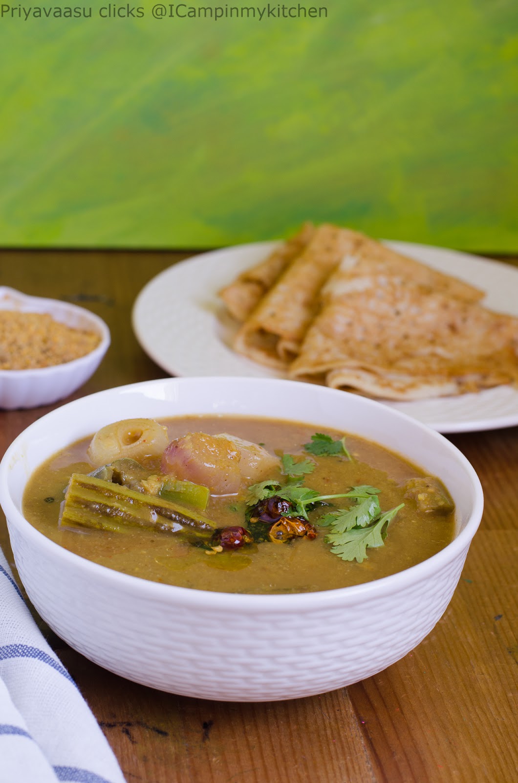vendhaya dosai paired with udupi style sambar