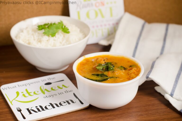 Thakkali curry/Nadan Thakkali Curry/Tomato curry with coconut