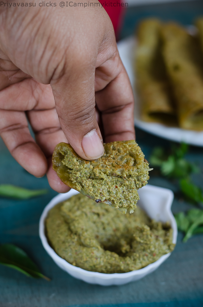 Dosa with chutney