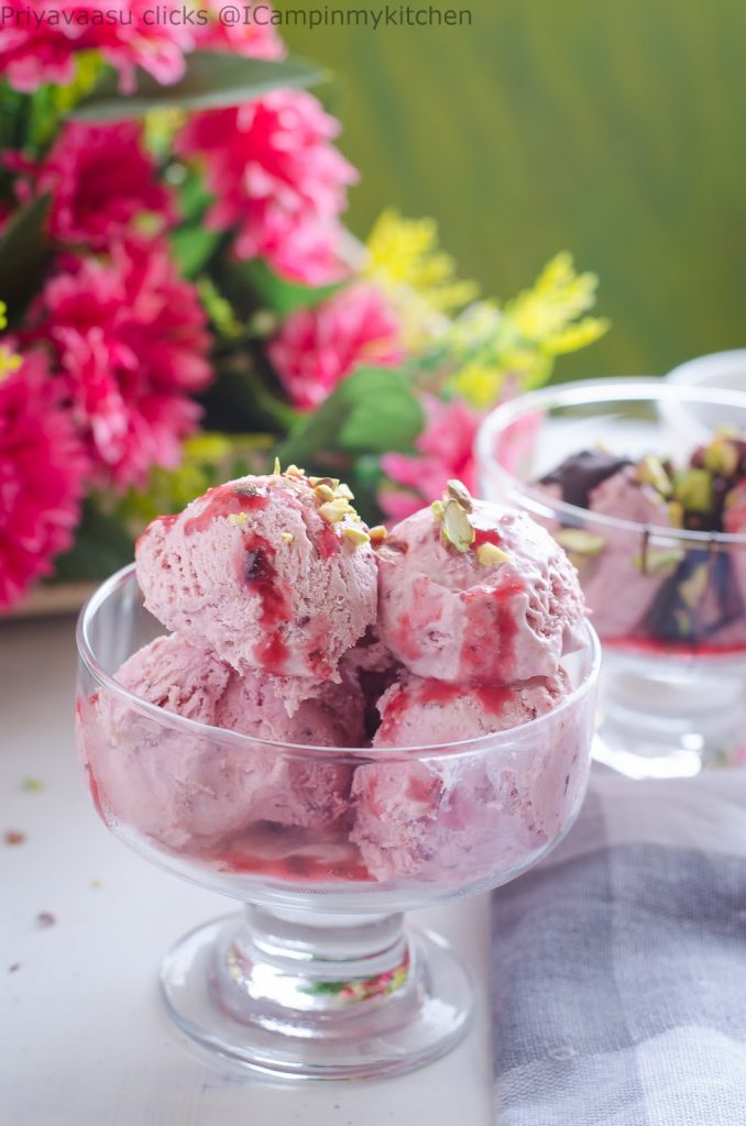 No churn roasted plum ice-cream