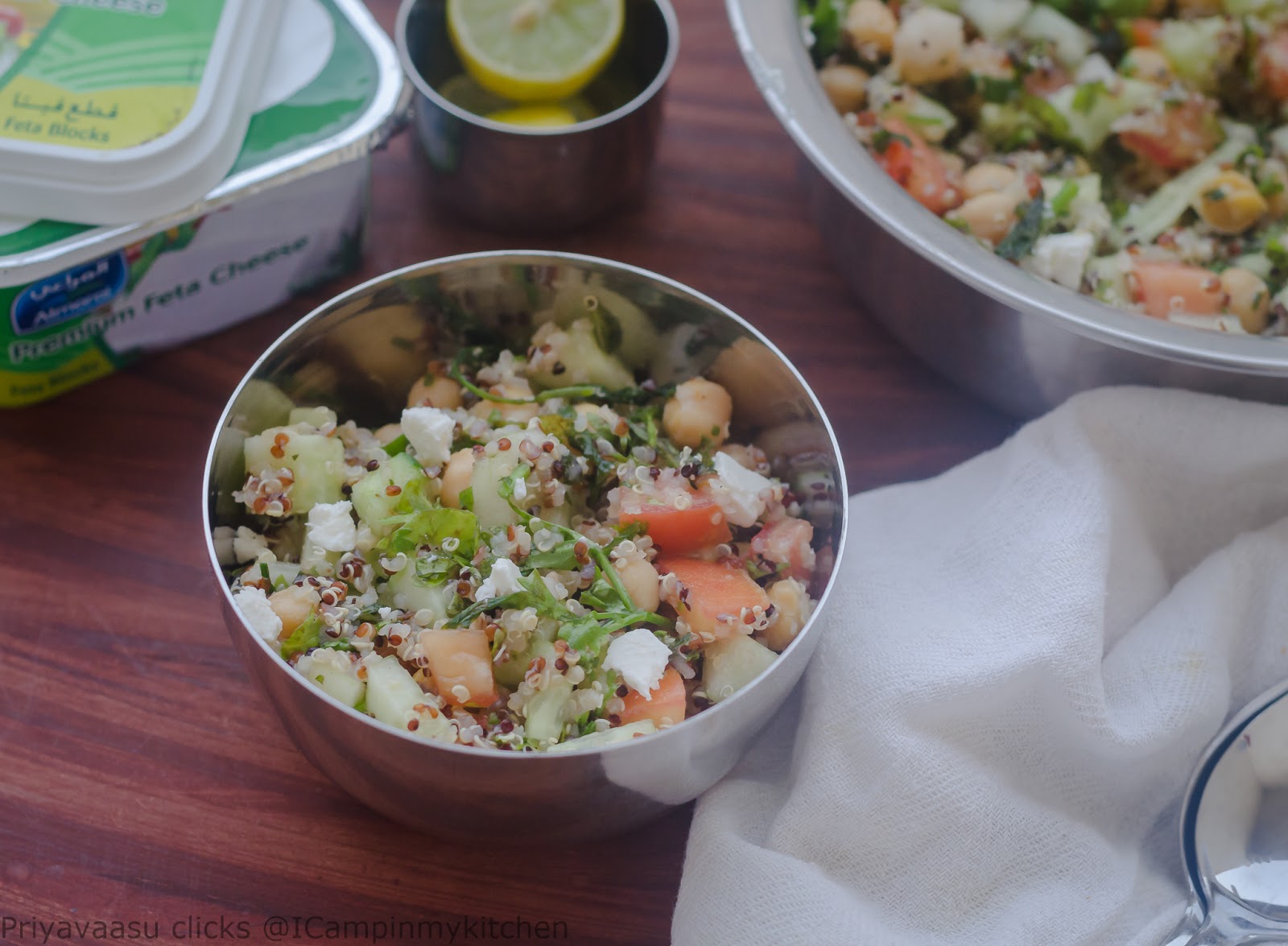 Chickpeas salad with feta cheese and qunioa