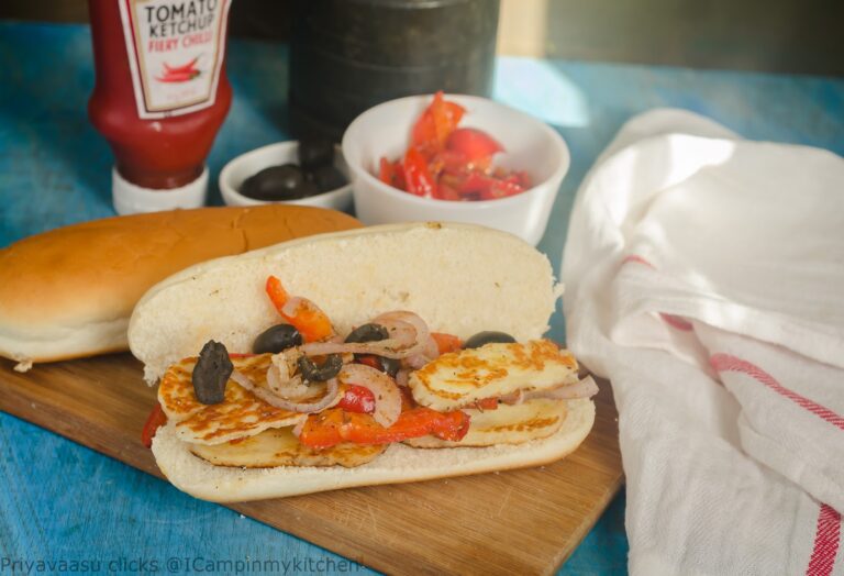 Halloumi Sandwich with onions and Red pepper