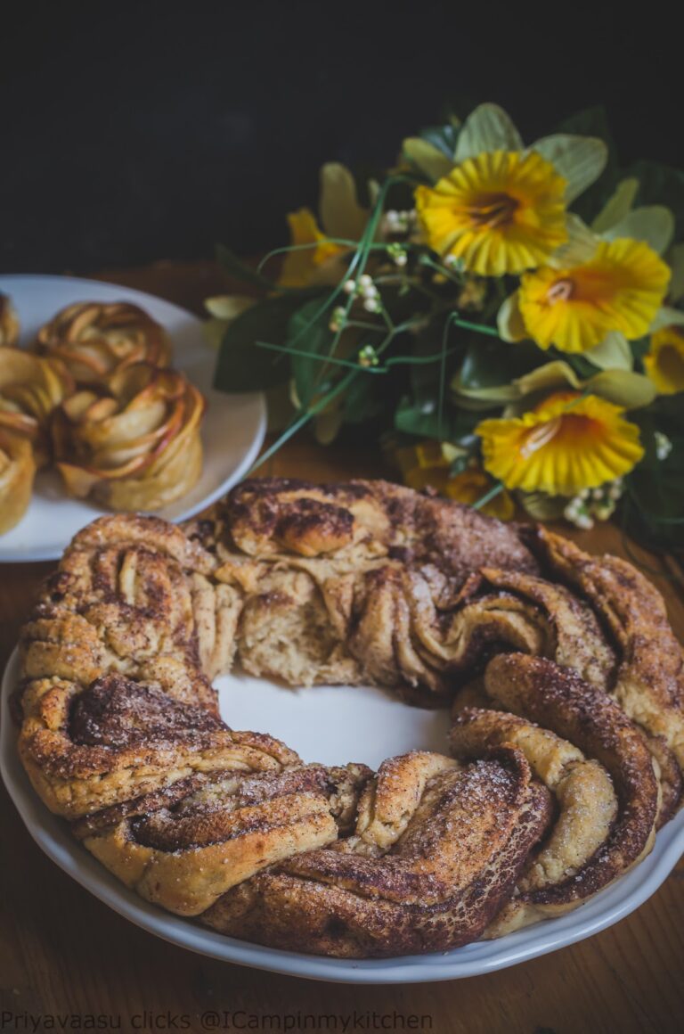 Estonian Kringle/Russian Rose Bread/Braided Cinnamon Wreath #BreadBakers