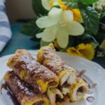 Apple pie bread rolls