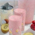 Kiwi strawberry Coconut milk smoothie