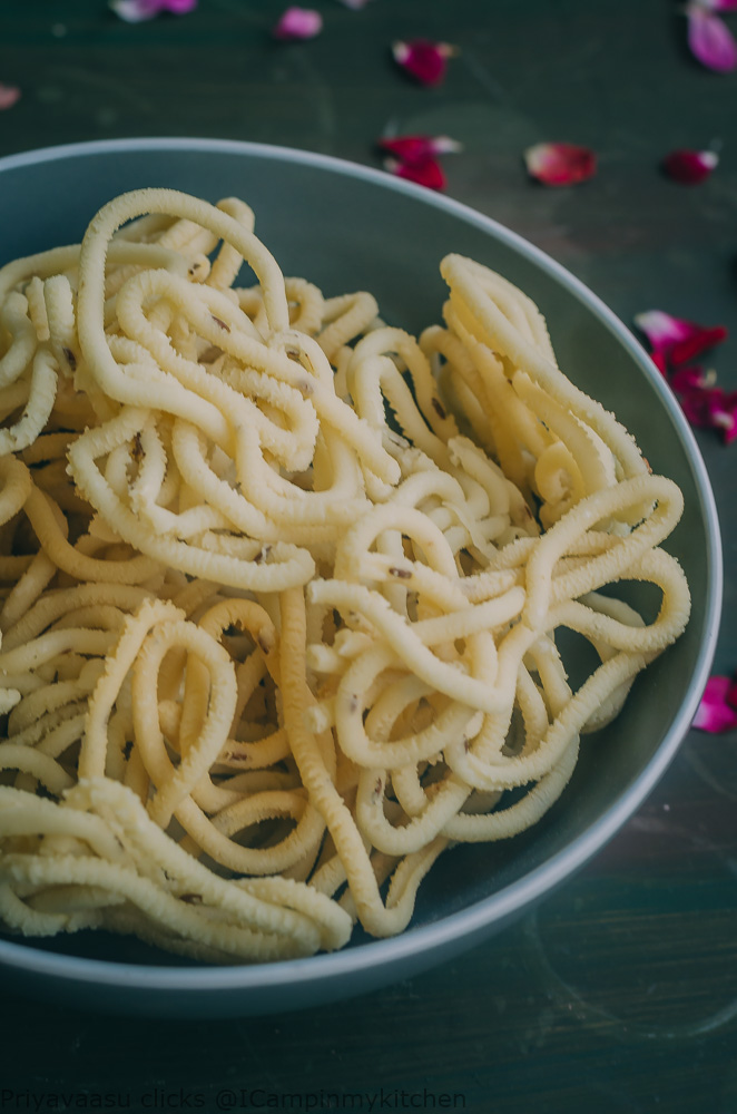 How to make Cashew Murukku