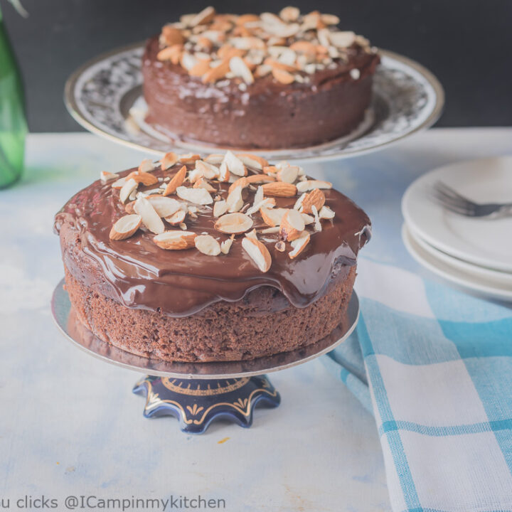 Eggless Chocolate cake