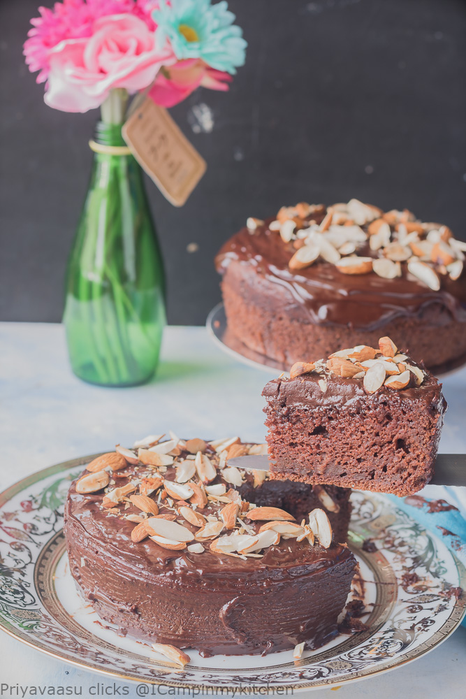 chocolate cake slice 