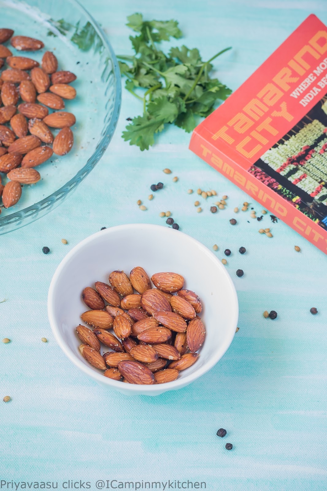 Spice roasted almonds