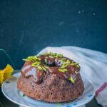 Vegan strawberry bundt cake