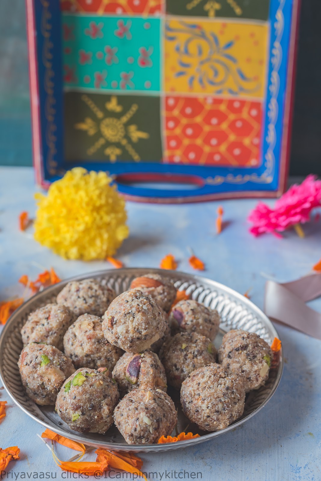 No sugar laddu made with mejdool dates
