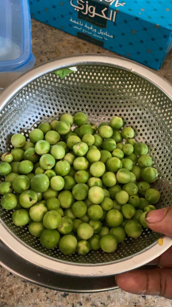 Neer Sundaikaai Fresh turkey berries in Brine I camp in my kitchen