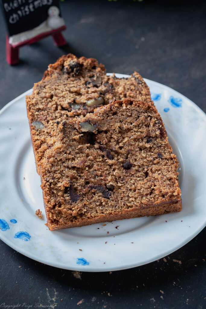 Slices of vegan banana bread 