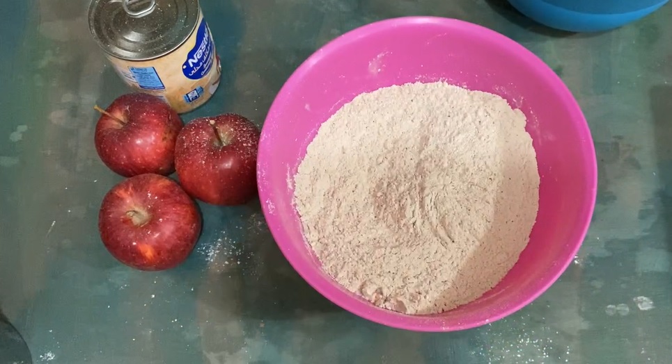 Ingredients for apple cake 