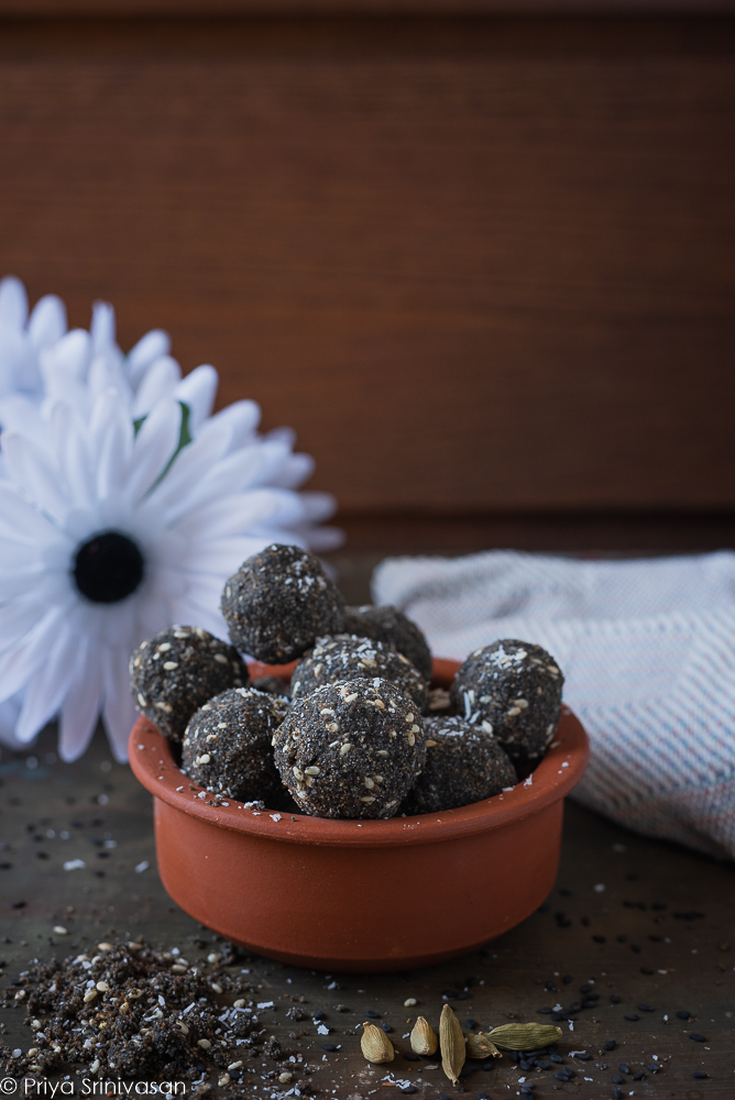 Black sesame ladoo