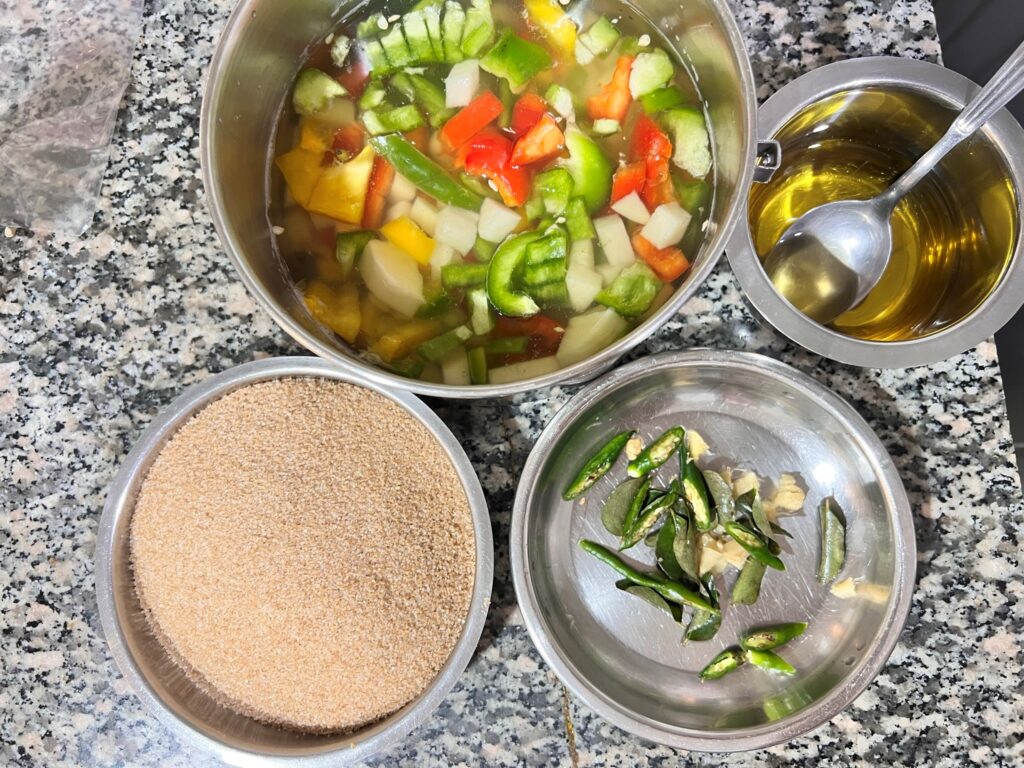 Ingredients to make samba rava upma
