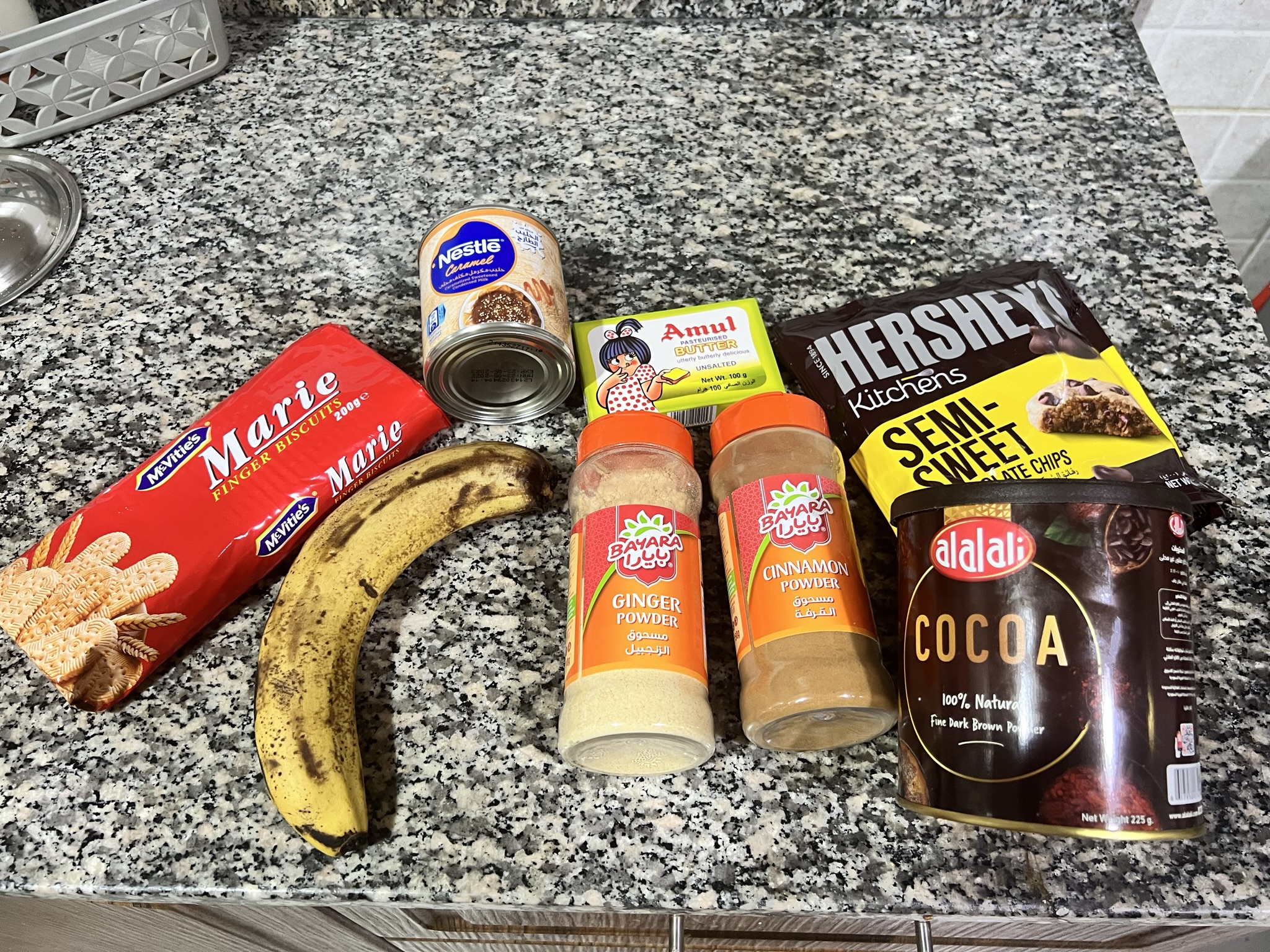 Ingredients for banoffee pie