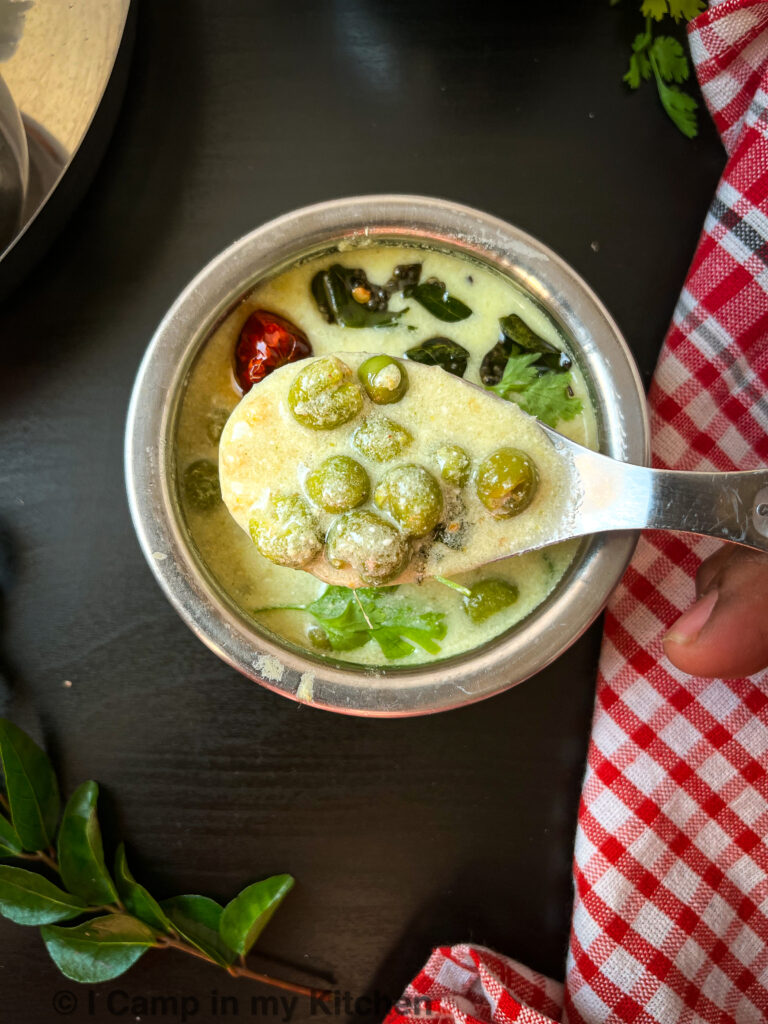 Fresh sundakkai kulambu