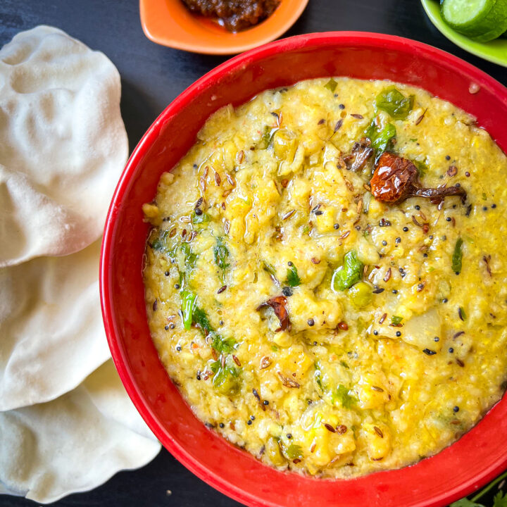 Moong dal Khichdi in pressure cooker