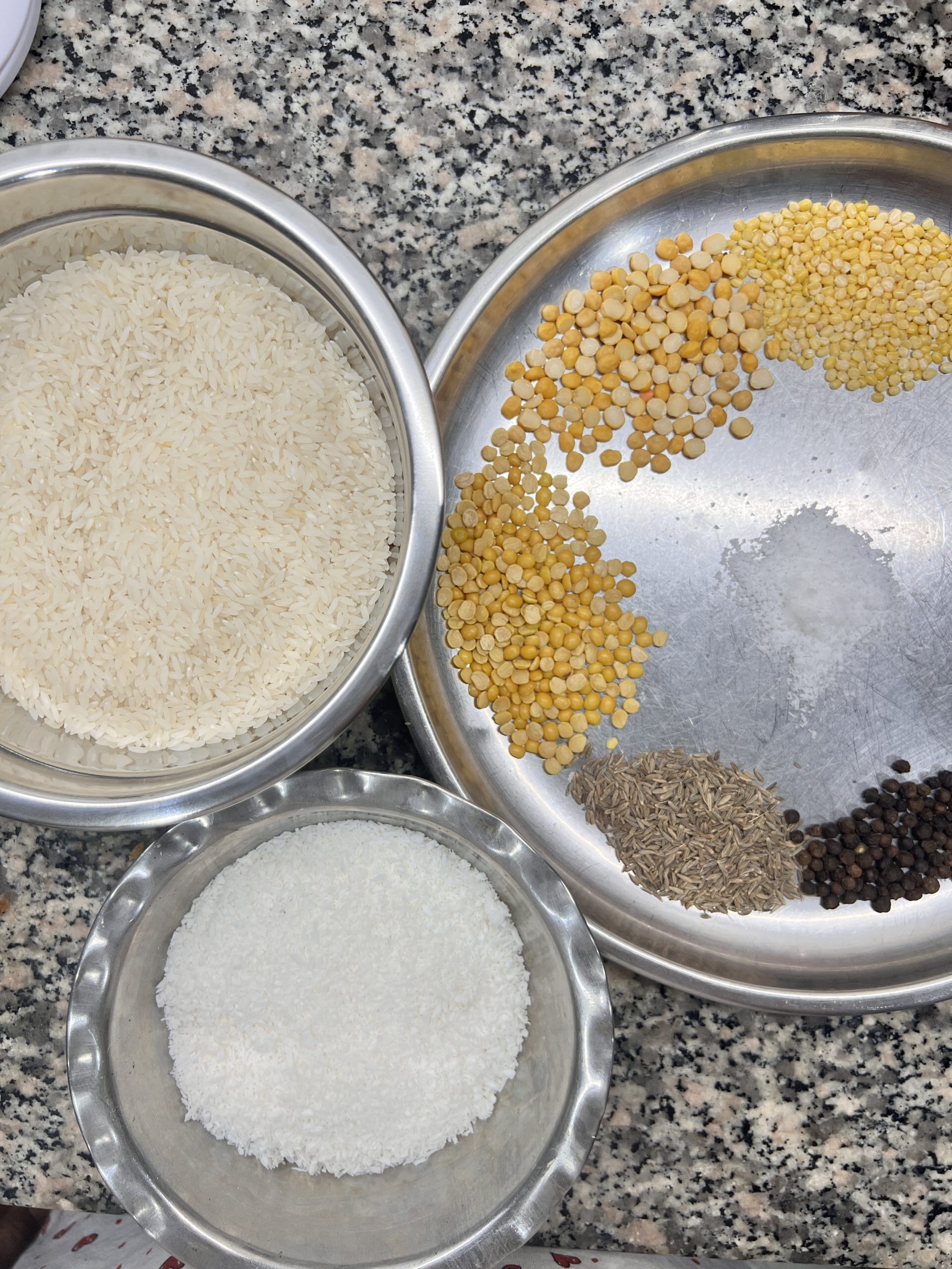 ingredients to make broken rice upma