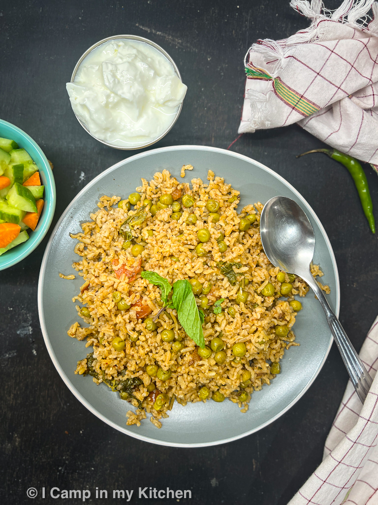 Soft and fluffy peas pulav with brown rice 