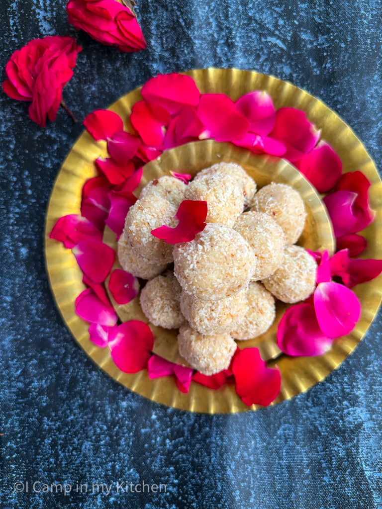 3 ingredient thengai laddu